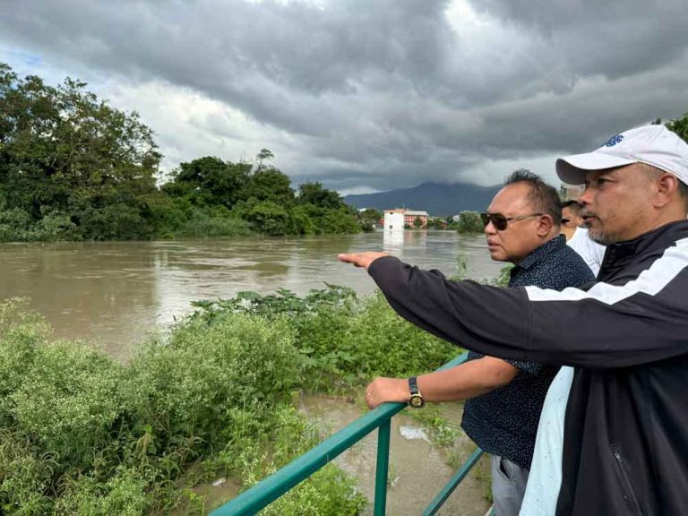 Minister Awangbou inspects river banks