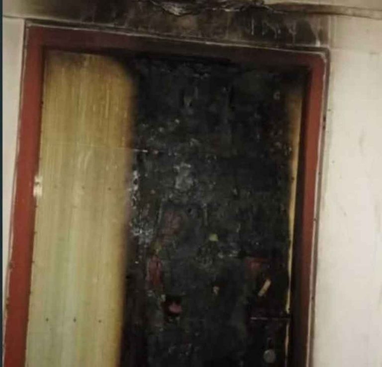 Manipur Govt office torched to blaze, warns miscreants to surrender in 5 days